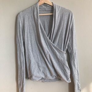 Lululemon long sleeved top